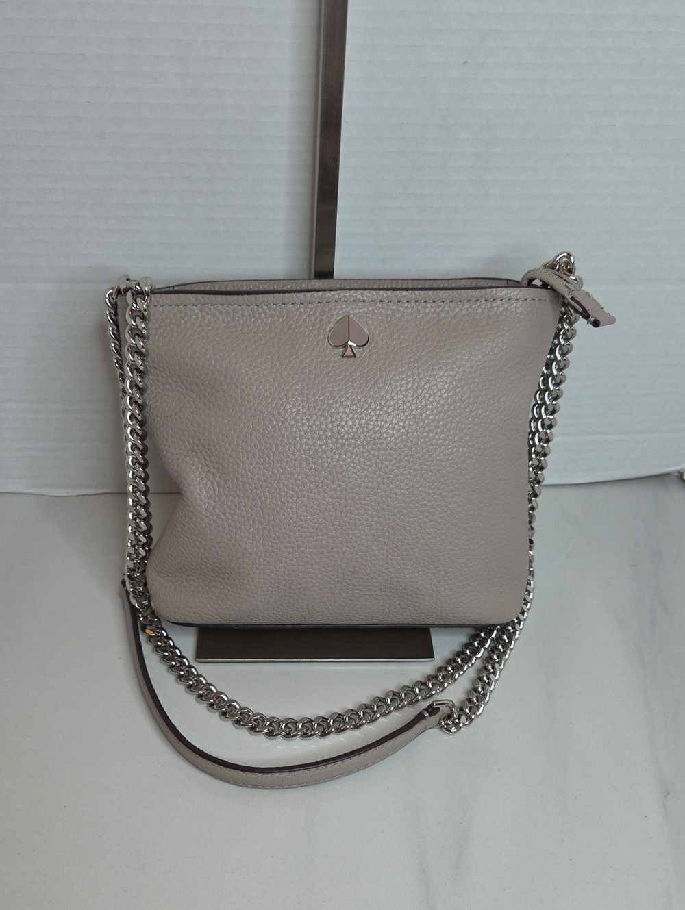 kate spade Pebbled Leather Crossbody in Light Taupe with Silver Chain